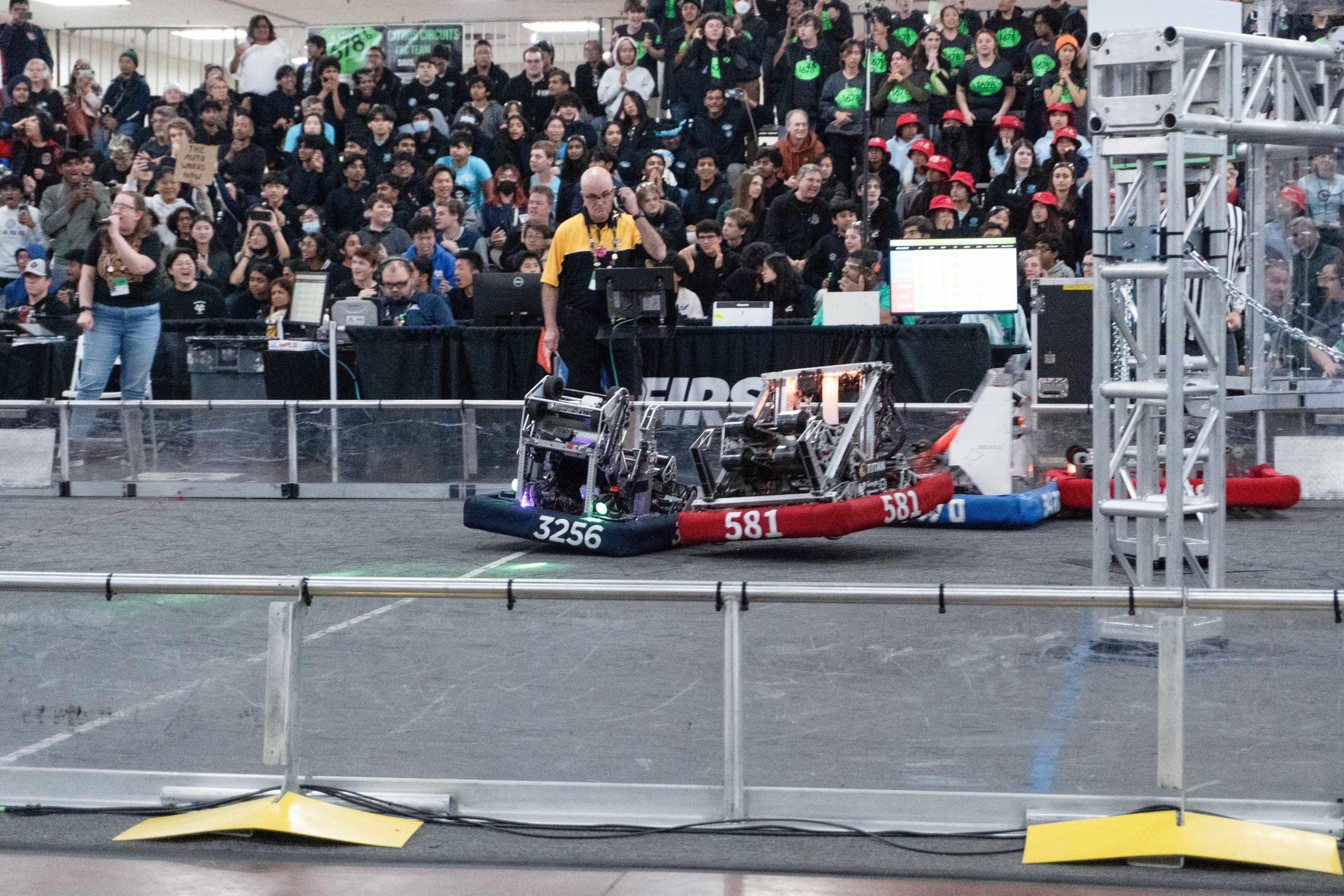 Photo of 3256 and 581 hitting each other